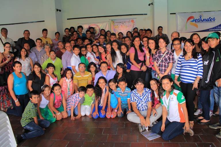 30 redes afiliadas a SIPAZ, participarán  en el tercer congreso nacional de emisoras comunitarias “por la Paz y la Reconciliación”.