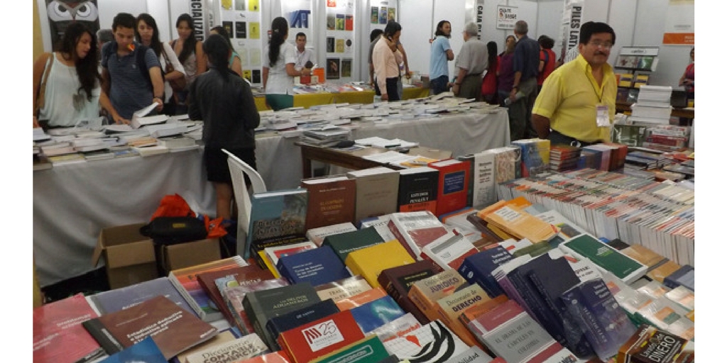 Universidad Autónoma de Bucaramanga, UNAB desarrolla la décima cuarta versión de la feria del libro.